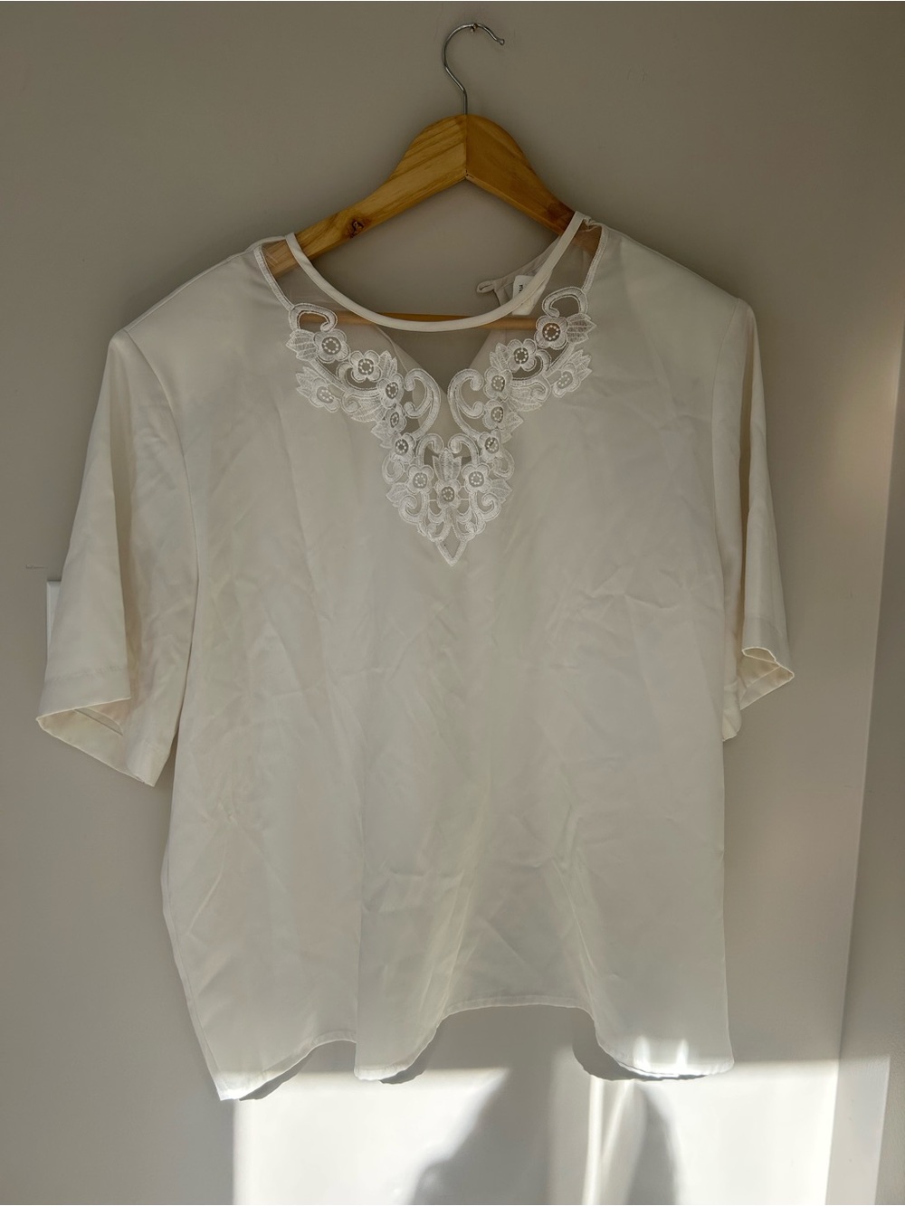 Vintage White Embroidered Mesh Yoke Blouse